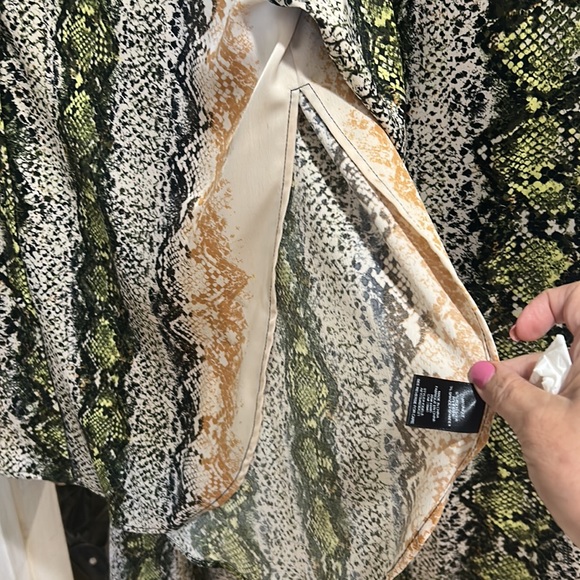 Fun Pants with Matching top Slits on side of Blouse very fun piece - Picture 3 of 8